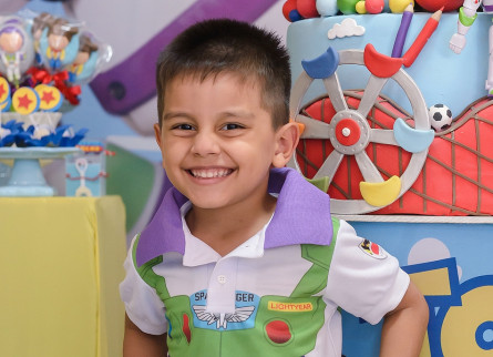 04 Anos Antonio