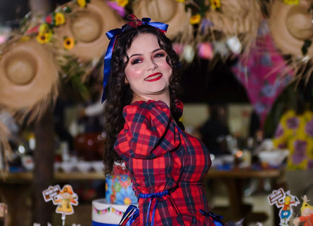 20 Anos Laíssa Emanuele