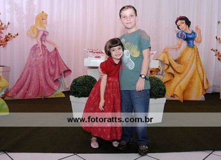Aniversário 04 anos Dunia dia 19/05/2011 no Buffet Felici Festa.