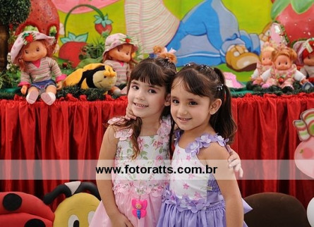 Aniversário  04 Anos Valentina e Vitória dia 02/09/2012.