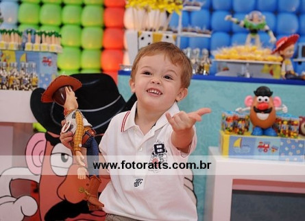 Aniversário 03 Anos João Henrique dia 20/10/2012.