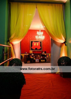 Decoração Mickey Mundo Mágico.
