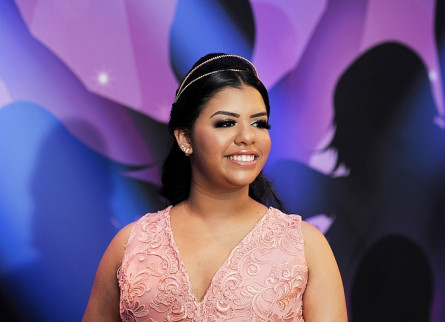 15 Anos Débora Camila