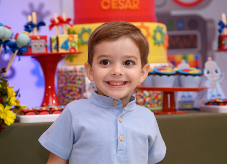 04 Anos Antônio César
